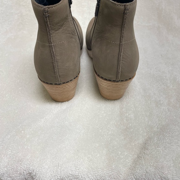 Dansko Taupe Women's Leather Ankle Boots - Picture 4 of 5